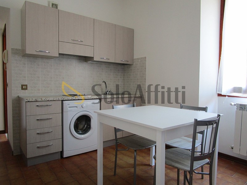Bilocale in Affitto a Pavia, zona Centro, 400&euro;, 25 m², arredato