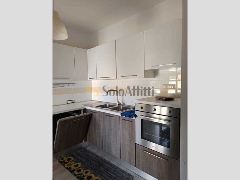 Appartamento in Affitto a Latina, zona Latina Scalo, 700&euro;, 104 m²