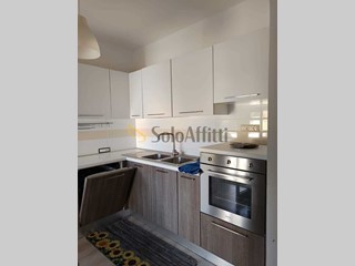 Appartamento in Affitto a Latina, zona Latina Scalo, 700&euro;, 104 m²