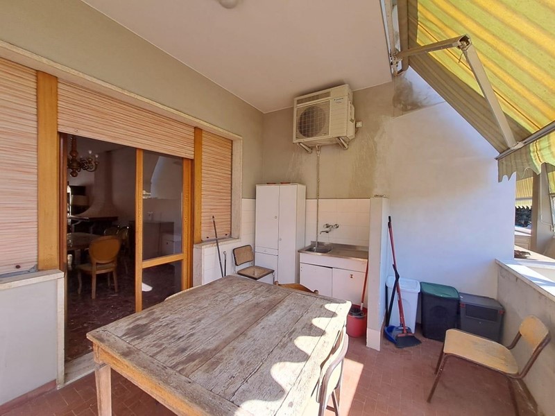 Appartamento in Vendita a San Miniato, 220'000&euro;, 200 m², con Box
