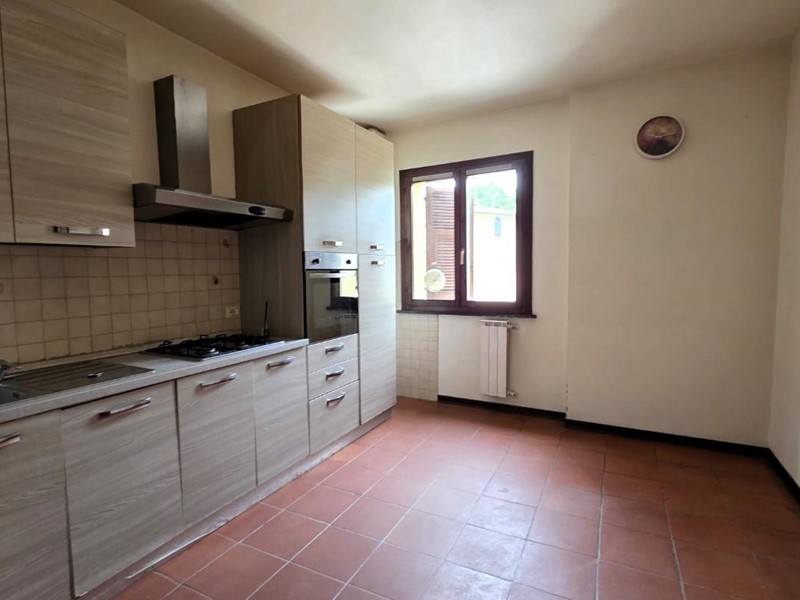 Trilocale in Vendita a San Miniato, zona Ponte a Egola, 95'000&euro;, 88 m²
