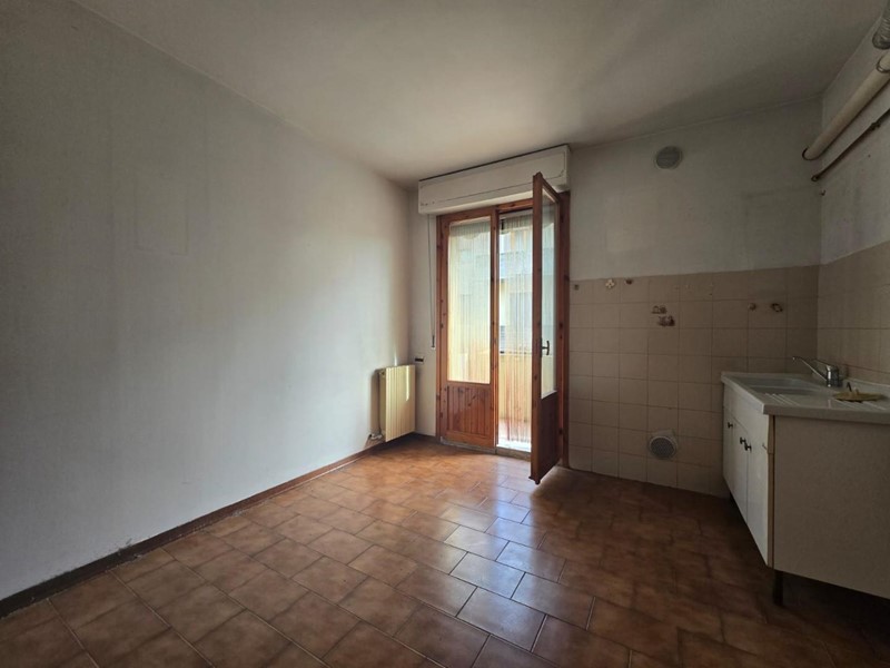 Trilocale in Vendita a Colle di Val D'Elsa, 95'000&euro;, 70 m²