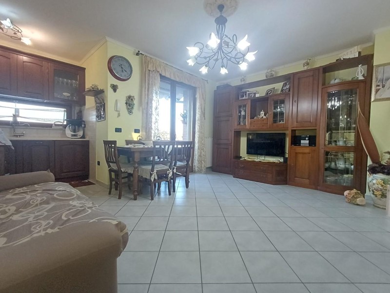 Trilocale in Vendita a Colle di Val D'Elsa, 205'000&euro;, 85 m²