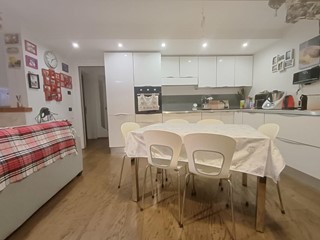 Bilocale in Vendita a Poggibonsi, 170'000&euro;, 75 m², arredato