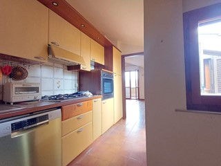 Attico in Vendita a Siena, zona Taverne D'arbia, 120'000&euro;, 98 m²