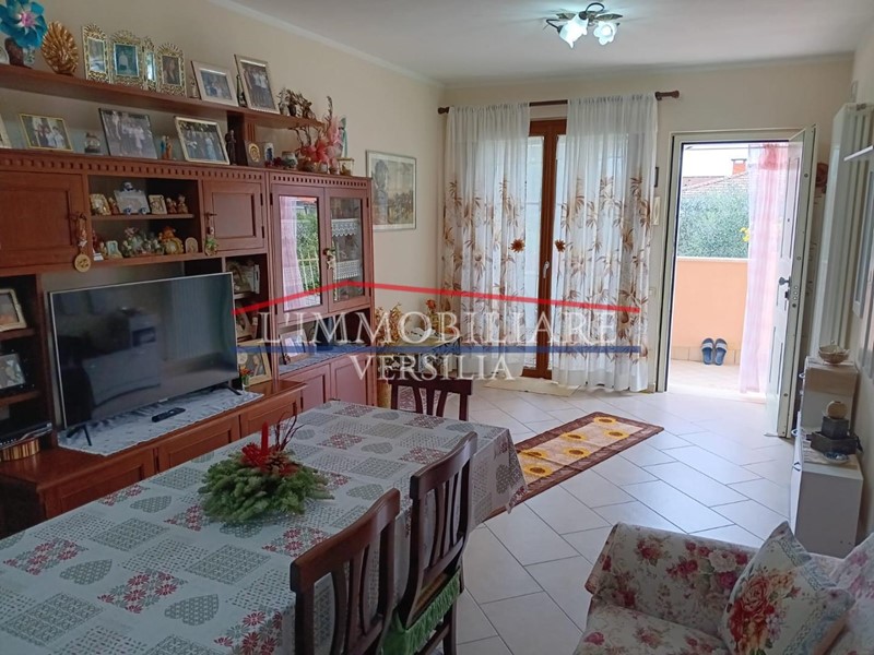 Quadrilocale in Vendita a Massa, zona Ricortola, 285'000&euro;, 113 m², arredato