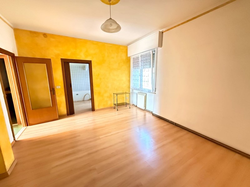 Trilocale in Vendita a Poggio Rusco, 85'000&euro;, 94 m²