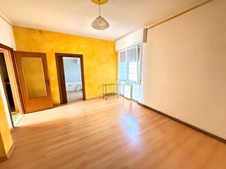 Trilocale in Vendita a Poggio Rusco, 85'000&euro;, 94 m²