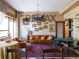 Appartamento in Vendita a Catania, 350'000&euro;, 160 m²