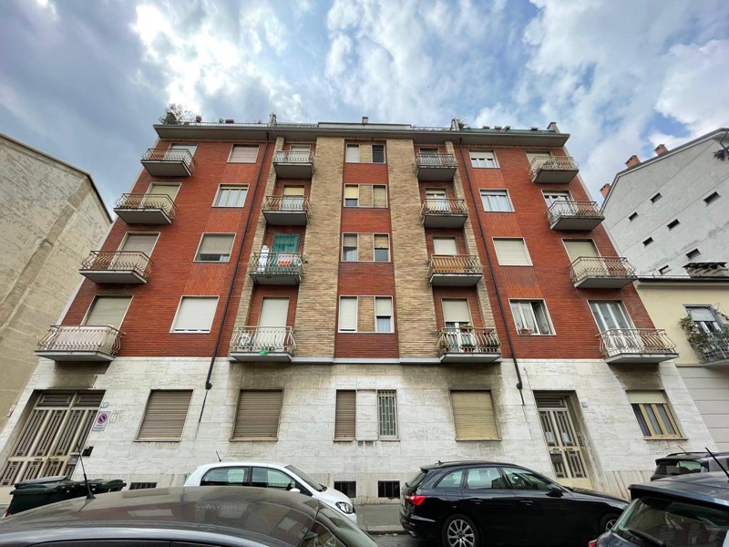 Trilocale in Vendita a Torino, 138'000&euro;, 75 m²