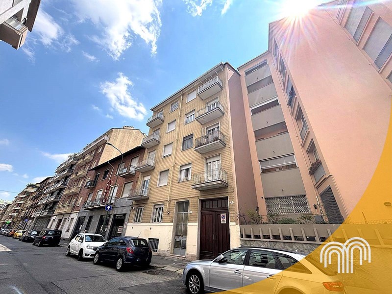 Bilocale in Vendita a Torino, 129'000&euro;, 65 m²