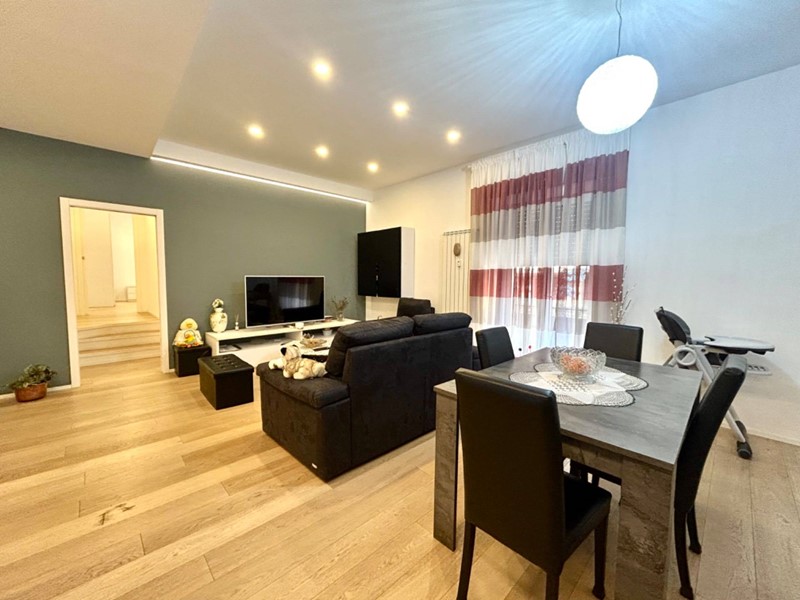 Trilocale in Vendita a Savona, 309'000&euro;, 118 m²