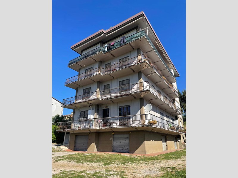 Appartamento in Vendita a Colleferro, 200'000&euro;, 190 m²