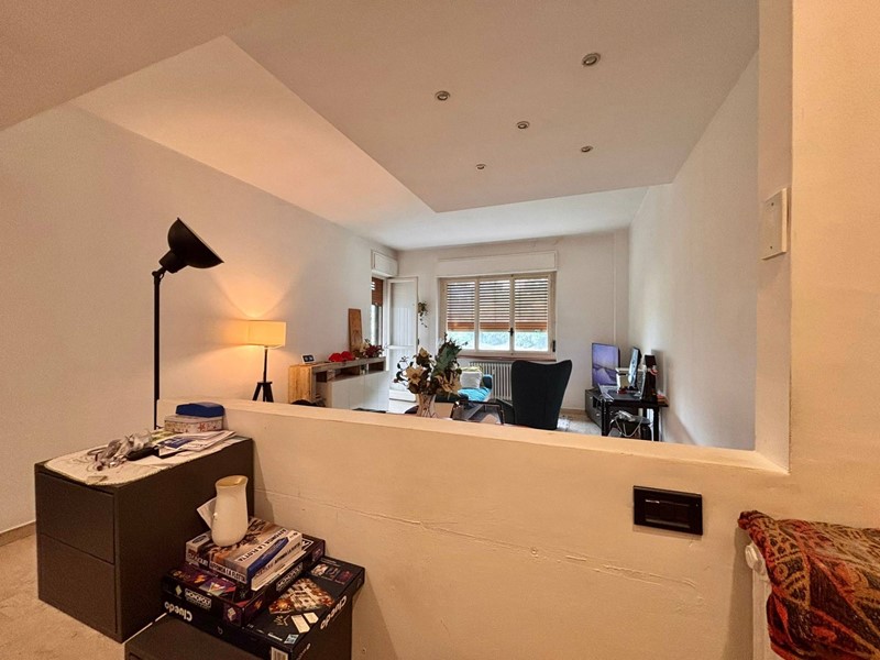 Trilocale in Vendita a Cesano Maderno, 168'000&euro;, 110 m²