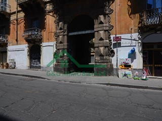Quadrilocale in Vendita a Catania, 298'000&euro;, 152 m²