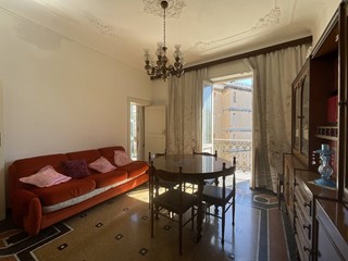 Appartamento in Vendita a Savona, 170'000&euro;, 150 m²