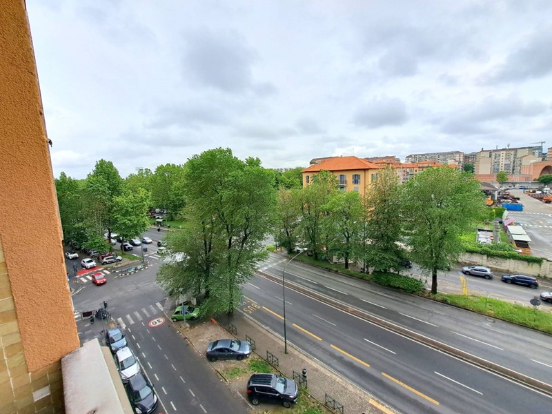 Bilocale in Vendita a Torino, 119'000&euro;, 56 m²