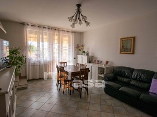 Trilocale in Vendita a Vanzaghello, 209'000&euro;, 120 m²