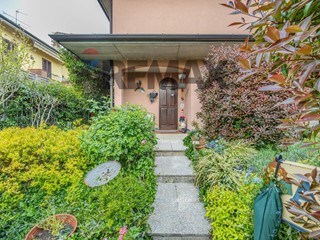Appartamento in Vendita a San Colombano al Lambro, 175'000&euro;, 170 m²