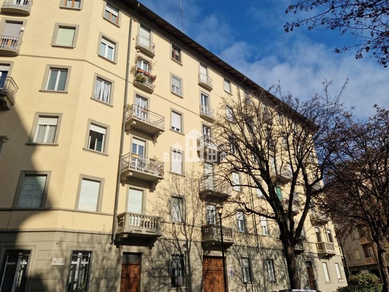 Trilocale in Vendita a Torino, 90'000&euro;, 40 m²