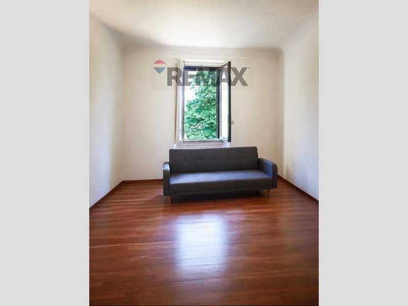 Bilocale in Vendita a Milano, 290'000&euro;, 62 m²