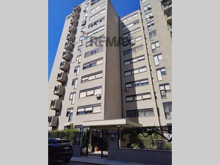 Appartamento in Vendita a Palermo, 369'000&euro;, 228 m²
