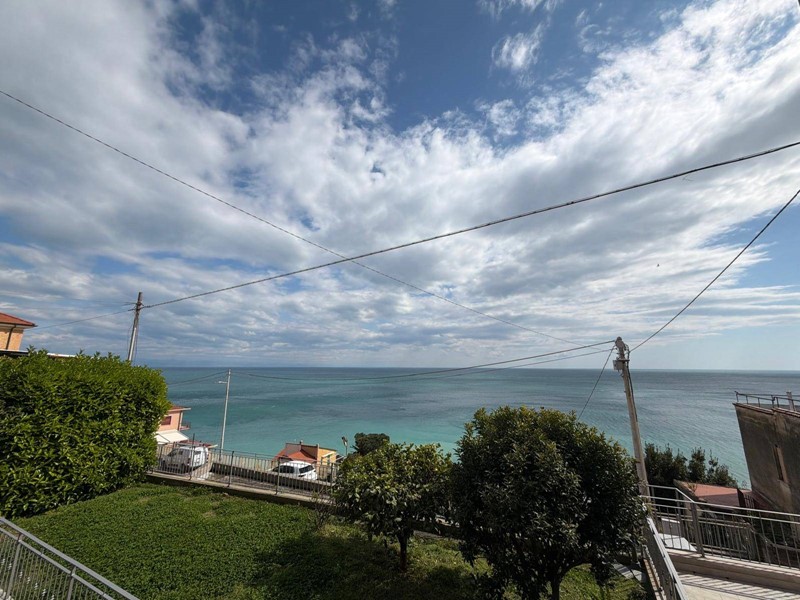 Trilocale in Affitto a Bergeggi, 2'500&euro;, 60 m²