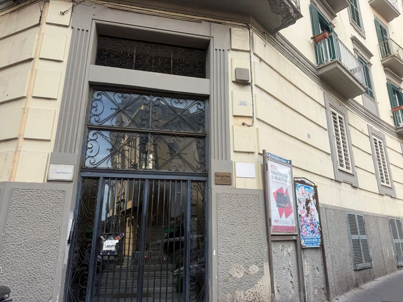 Bilocale in Vendita a Napoli, 280'000&euro;, 65 m²