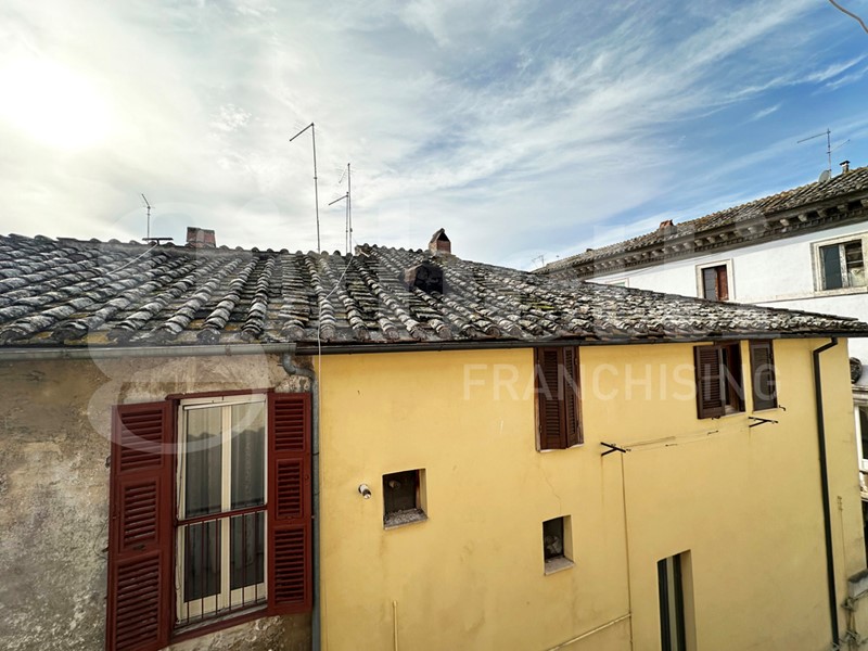 Trilocale in Vendita a Civita Castellana, 20'000&euro;, 45 m²