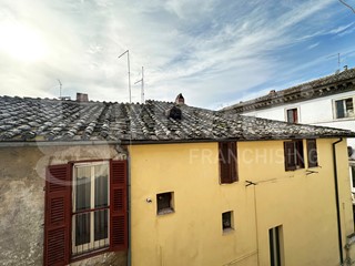 Trilocale in Vendita a Civita Castellana, 20'000&euro;, 45 m²