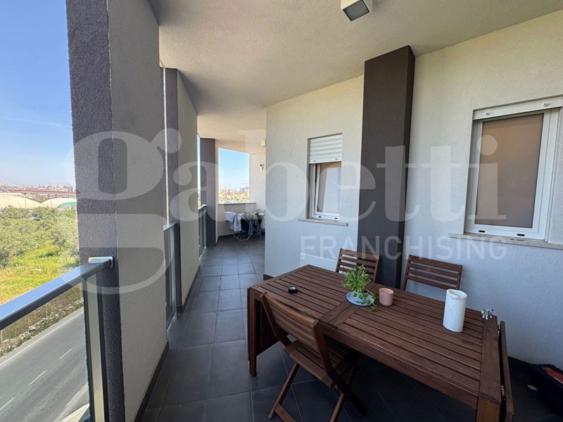 Quadrilocale in Affitto a Bari, 1'400&euro;, 120 m², arredato, con Box
