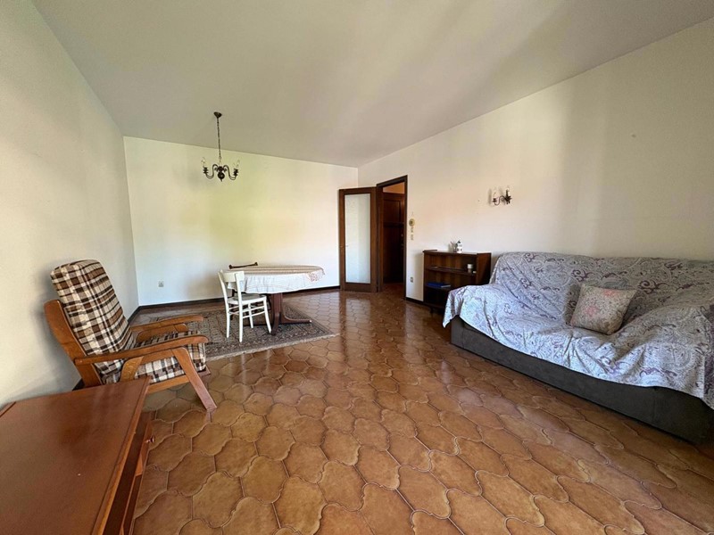 Appartamento in Vendita a Adria, 128'000&euro;, 126 m², con Box