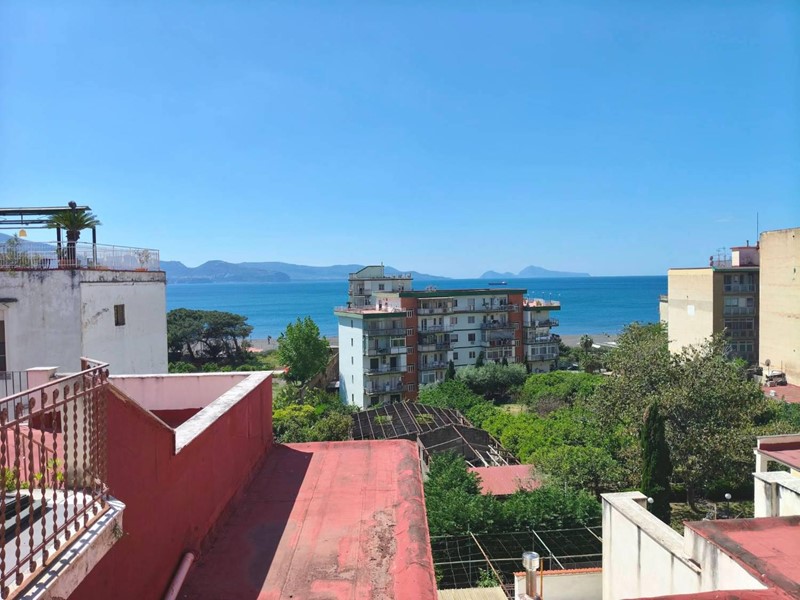 Trilocale in Vendita a Torre Annunziata, 320'000&euro;, 140 m²