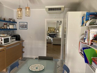Trilocale in Vendita a Battipaglia, 235'000&euro;, 100 m², con Box
