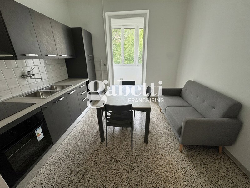 Trilocale in Affitto a Torino, 800&euro;, 80 m², arredato