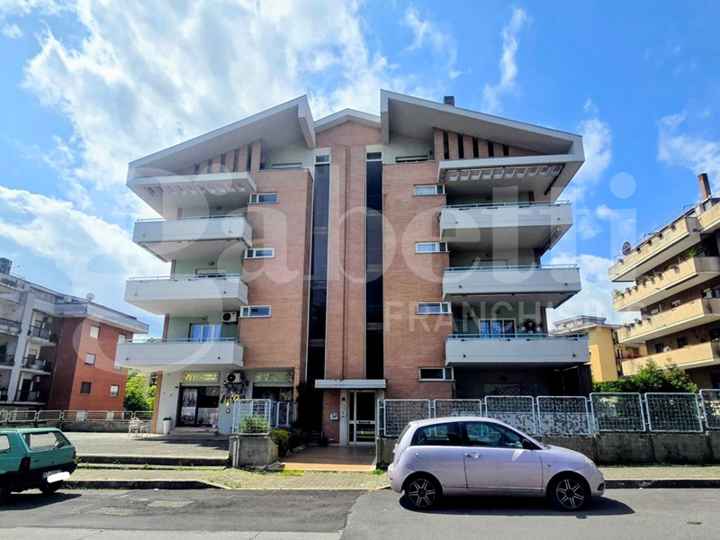 Quadrilocale in Vendita a Colleferro, 220'000&euro;, 130 m², con Box