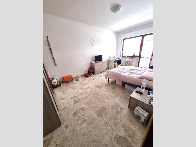 Trilocale in Affitto a Pescara, 700&euro;, 120 m², arredato