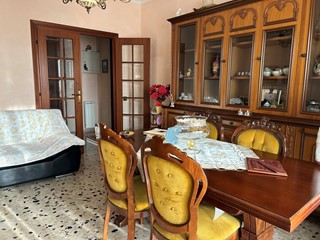 Appartamento in Vendita a Terracina, 195'000&euro;, 120 m², arredato