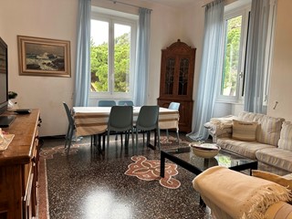 Appartamento in Vendita a Finale Ligure, zona Varigotti, 750'000&euro;, 130 m², arredato