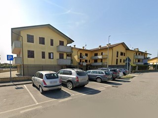 Quadrilocale in Vendita a Massalengo, 82'125&euro;, 116 m², con Box