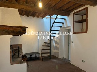 Trilocale in Vendita a Palaia, zona Partino, 50'000&euro;, 67 m²