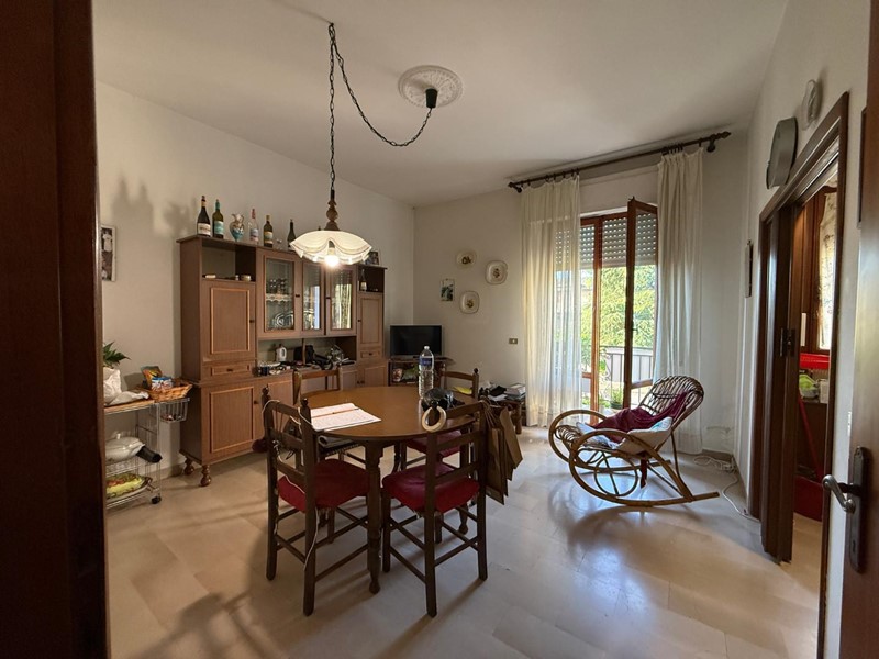 Quadrilocale in Vendita a Vinci, zona Sovigliana, 215'000&euro;, 95 m², con Box