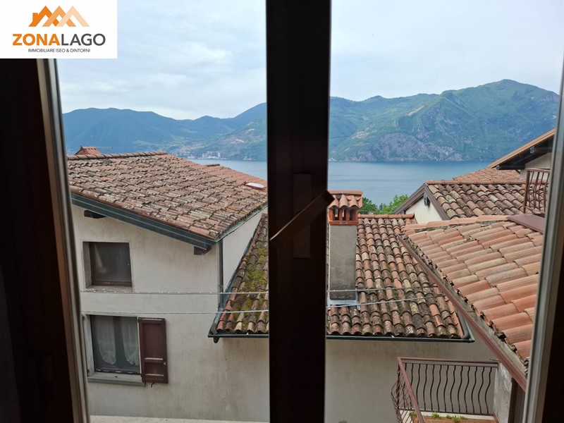 Trilocale in Vendita a Marone, 80'000&euro;, 80 m²