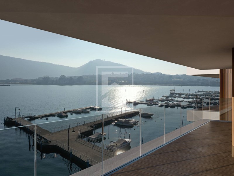Trilocale in Vendita a Sarnico, 205 m²