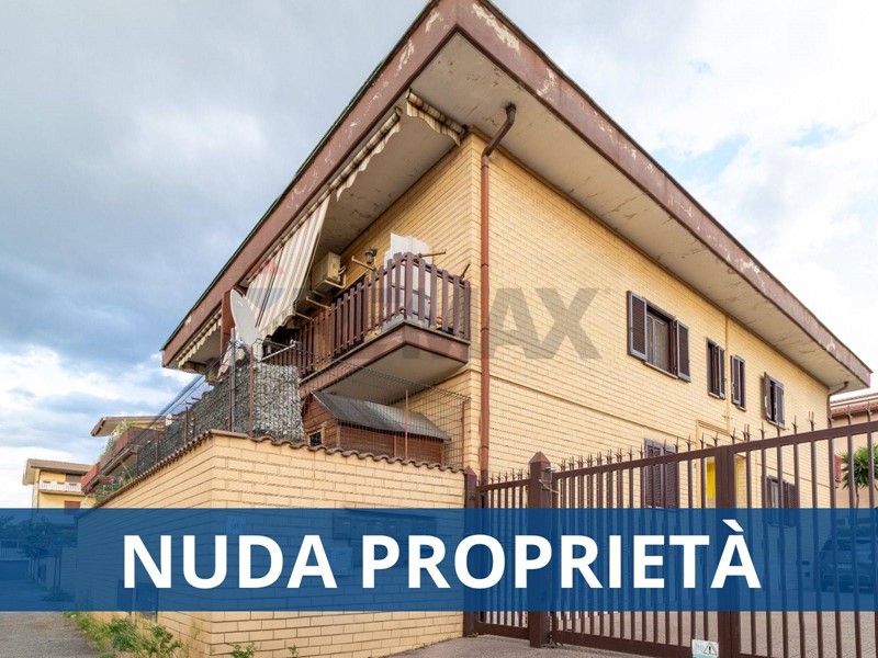 Bilocale in Vendita a Roma, 59'000&euro;, 50 m²