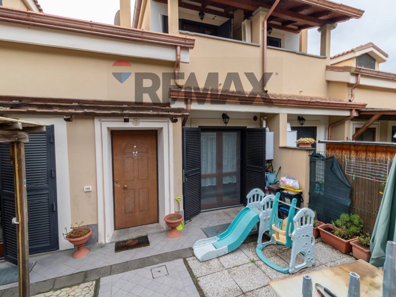 Trilocale in Vendita a Frascati, 249'000&euro;, 75 m²