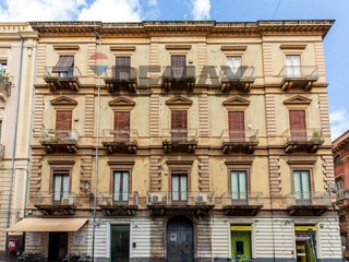 Bilocale in Vendita a Catania, 135'000&euro;, 65 m²