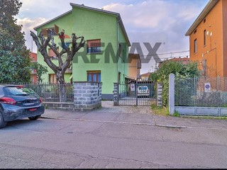Bilocale in Vendita a Parma, 135'000&euro;, 76 m²