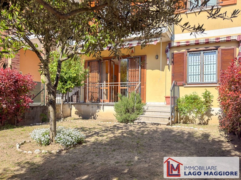 Trilocale in Vendita a Ispra, 165'000&euro;, 79 m²