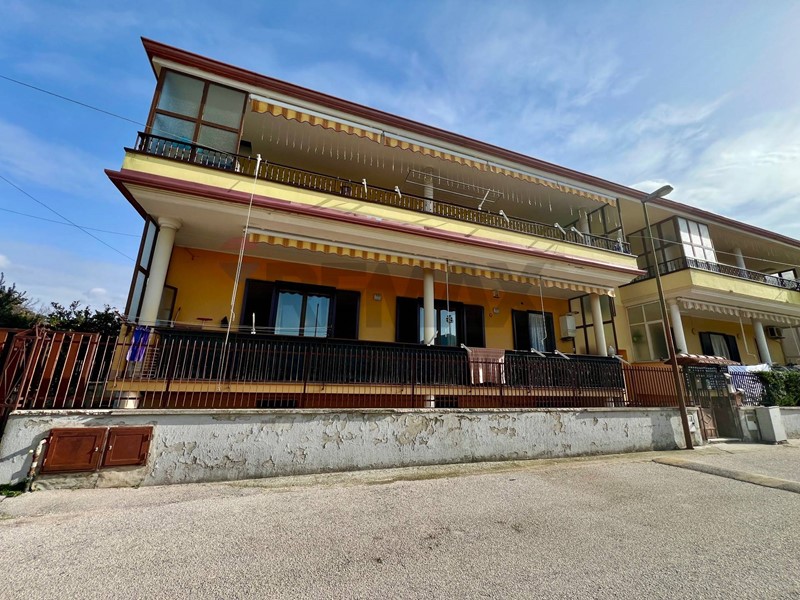 Quadrilocale in Vendita a San Felice a Cancello, 129'000&euro;, 165 m²